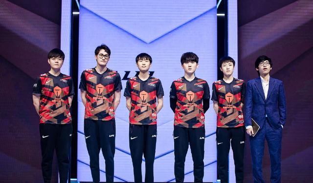 教练组能在 教练组能在